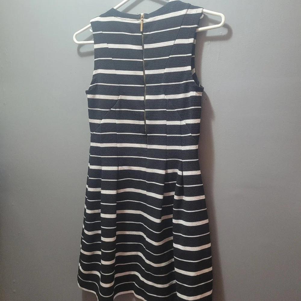 Pimkie Collection blk/wht stripe dress S - Picture 9 of 10